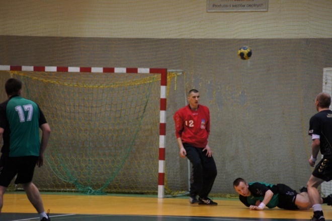 Trójka Ostrołęka - Włókniarz Konstantynów Łódzki 34:18 [1.04.2012] - zdjęcie #30 - eOstroleka.pl