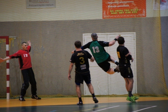 Trójka Ostrołęka - Włókniarz Konstantynów Łódzki 34:18 [1.04.2012] - zdjęcie #28 - eOstroleka.pl