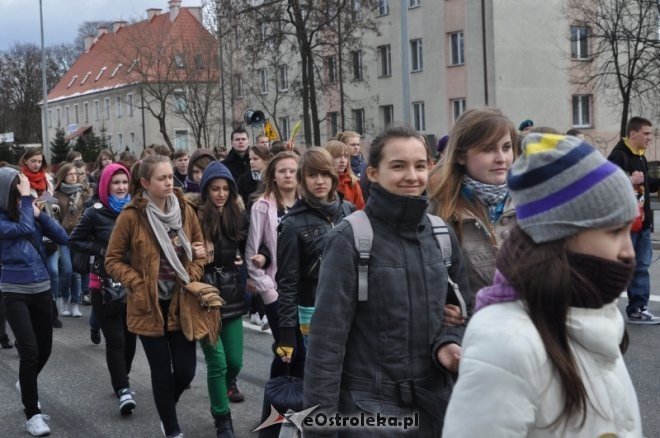 Zakończyły się Światowe Dni Młodzieży w Ostrołęce [1.IV.2012] - zdjęcie #74 - eOstroleka.pl