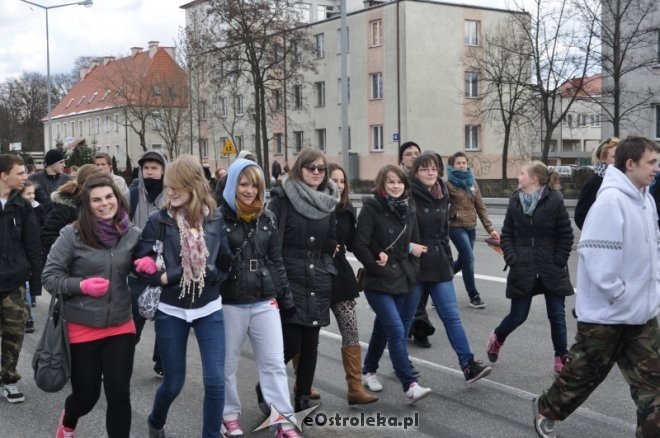 Zakończyły się Światowe Dni Młodzieży w Ostrołęce [1.IV.2012] - zdjęcie #47 - eOstroleka.pl