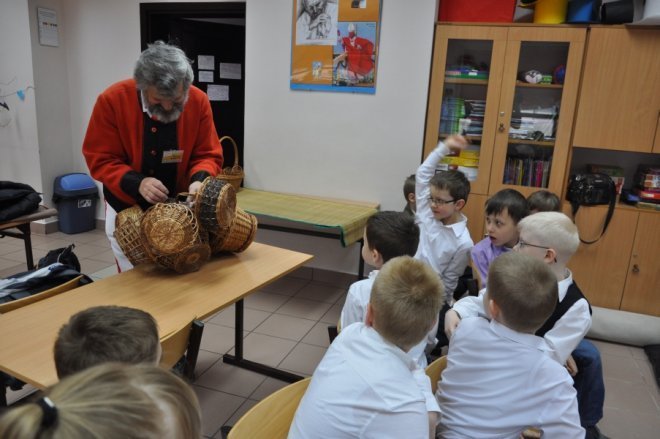 Uczli się rękodzieła w Szkole Podstawowej nr 10 [2.IV.2012] - zdjęcie #3 - eOstroleka.pl