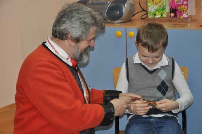 Uczli się rękodzieła w Szkole Podstawowej nr 10 [2.IV.2012] - zdjęcie #3 - eOstroleka.pl