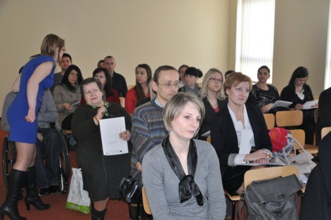 Uczyli o wolonariacie w ostrołęckim WSAP [2.IV.2012] - zdjęcie #6 - eOstroleka.pl