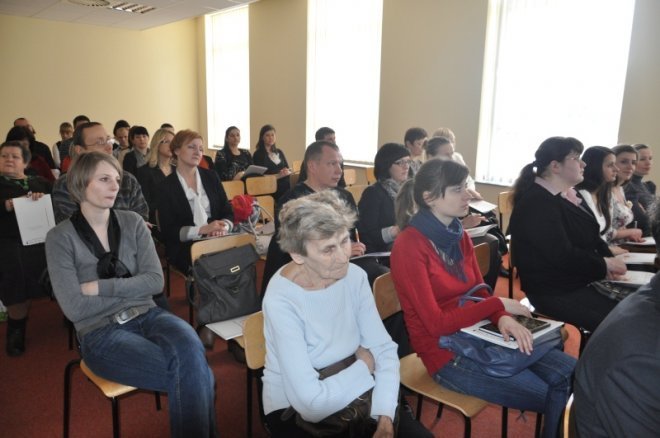 Uczyli o wolonariacie w ostrołęckim WSAP [2.IV.2012] - zdjęcie #17 - eOstroleka.pl
