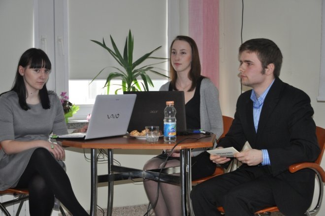 Uczniowie debatowali z samorządowcami: Poruszono trudne tematy [4.IV.2012] - zdjęcie #17 - eOstroleka.pl