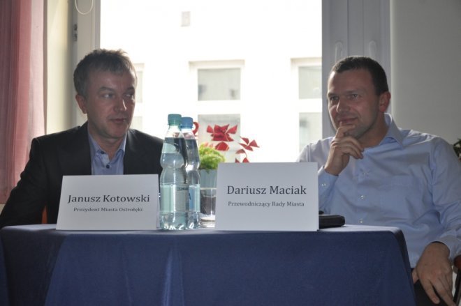 Uczniowie debatowali z samorządowcami: Poruszono trudne tematy [4.IV.2012] - zdjęcie #18 - eOstroleka.pl