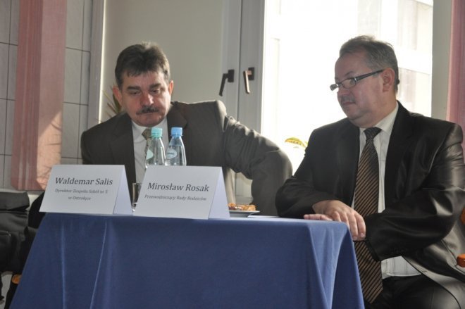 Uczniowie debatowali z samorządowcami: Poruszono trudne tematy [4.IV.2012] - zdjęcie #19 - eOstroleka.pl