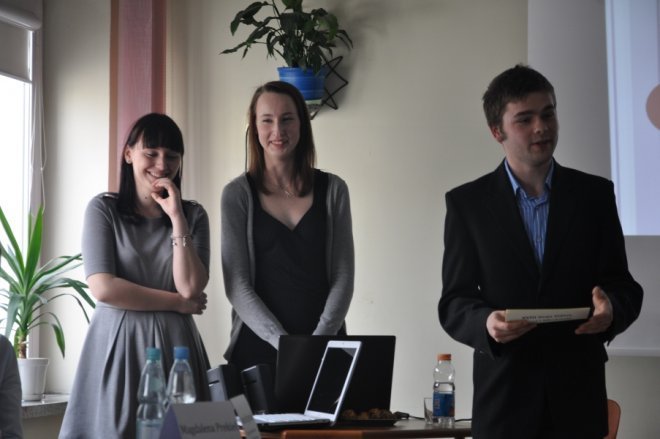 Uczniowie debatowali z samorządowcami: Poruszono trudne tematy [4.IV.2012] - zdjęcie #2 - eOstroleka.pl