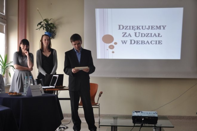 Uczniowie debatowali z samorządowcami: Poruszono trudne tematy [4.IV.2012] - zdjęcie #1 - eOstroleka.pl