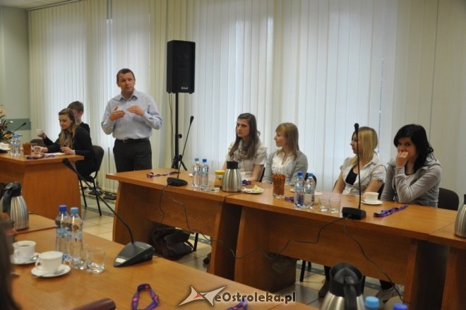 Licealiści spotkali się z przewodniczącym Rady Miasta [4.IV.2012] - zdjęcie #26 - eOstroleka.pl