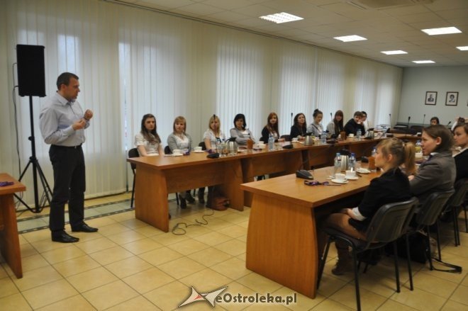 Licealiści spotkali się z przewodniczącym Rady Miasta [4.IV.2012] - zdjęcie #29 - eOstroleka.pl