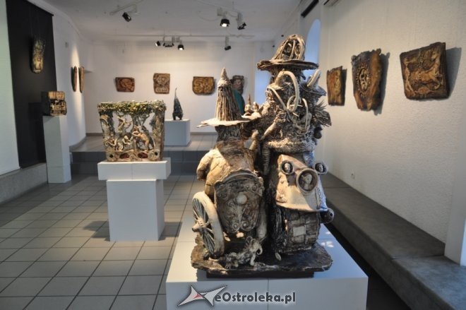 Galeria Ostrołęka: Wernisaż wystawy rzeźb Kazimierza Kalkowskiego [6.IV.2012] - zdjęcie #27 - eOstroleka.pl