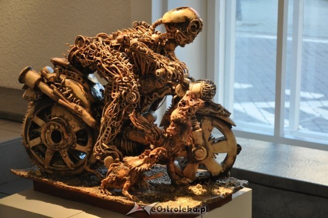 Galeria Ostrołęka: Wernisaż wystawy rzeźb Kazimierza Kalkowskiego [6.IV.2012] - zdjęcie #24 - eOstroleka.pl