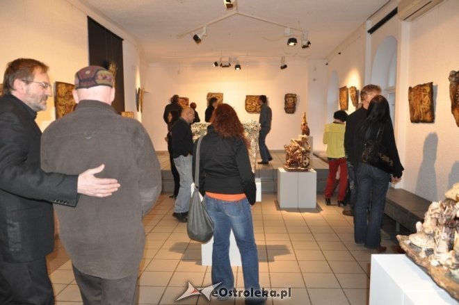 Galeria Ostrołęka: Wernisaż wystawy rzeźb Kazimierza Kalkowskiego [6.IV.2012] - zdjęcie #19 - eOstroleka.pl
