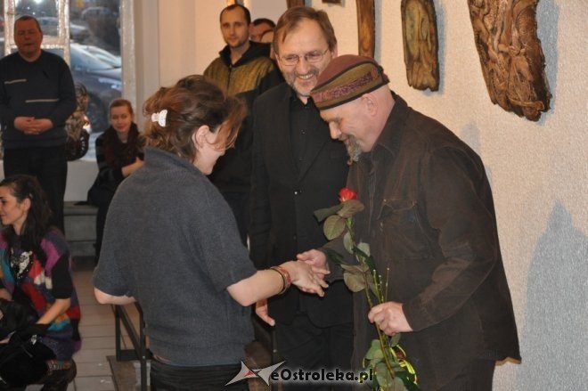 Galeria Ostrołęka: Wernisaż wystawy rzeźb Kazimierza Kalkowskiego [6.IV.2012] - zdjęcie #40 - eOstroleka.pl
