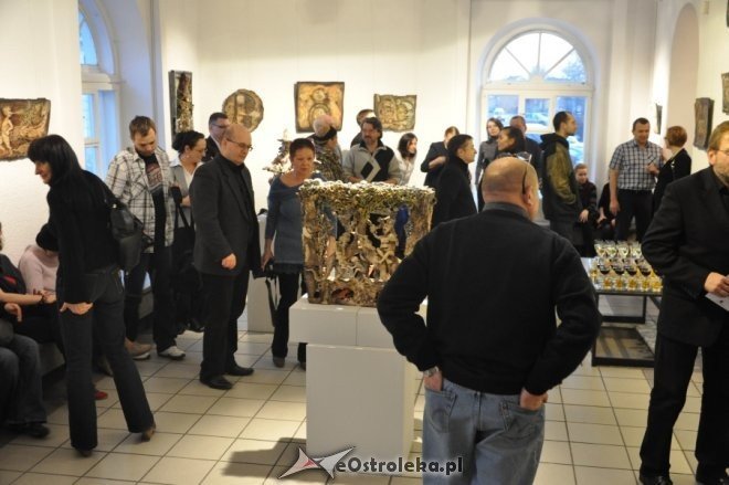 Galeria Ostrołęka: Wernisaż wystawy rzeźb Kazimierza Kalkowskiego [6.IV.2012] - zdjęcie #39 - eOstroleka.pl