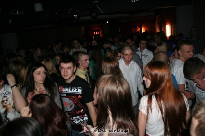 Wielkanoc w klubie U studentów [8.IV.2012] - zdjęcie #8 - eOstroleka.pl