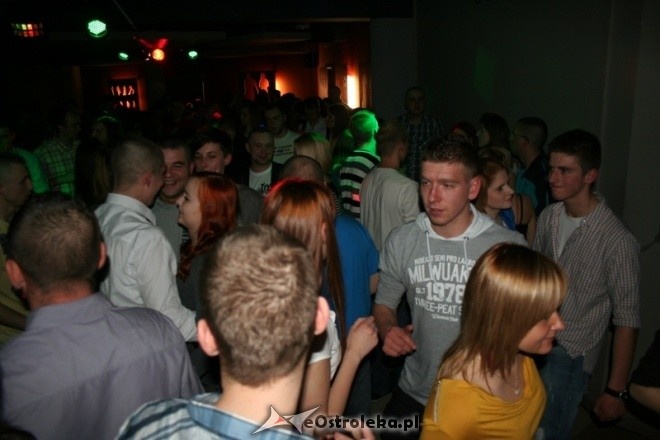 Wielkanoc w klubie U studentów [8.IV.2012] - zdjęcie #5 - eOstroleka.pl