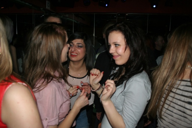 Świąteczna dyskoteka w klubie Piwnica 17 [8.IV,2012] - zdjęcie #21 - eOstroleka.pl