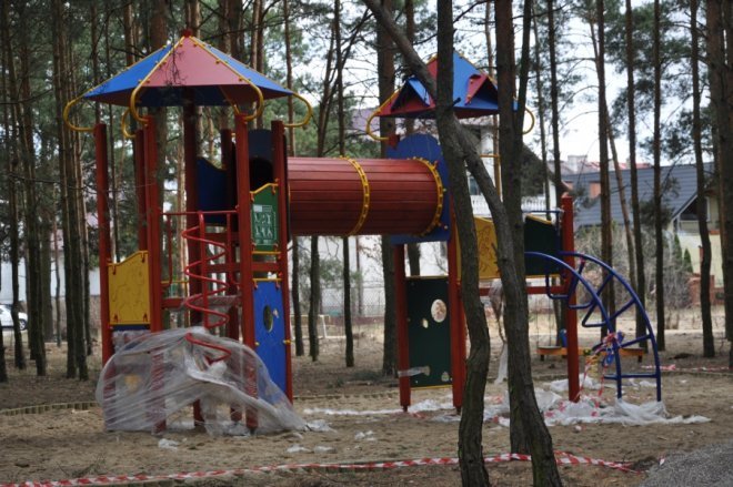 Trwa budowa parku rekreacyjnego przy ulicy Bursztynowej [11.IV.2012] - zdjęcie #3 - eOstroleka.pl