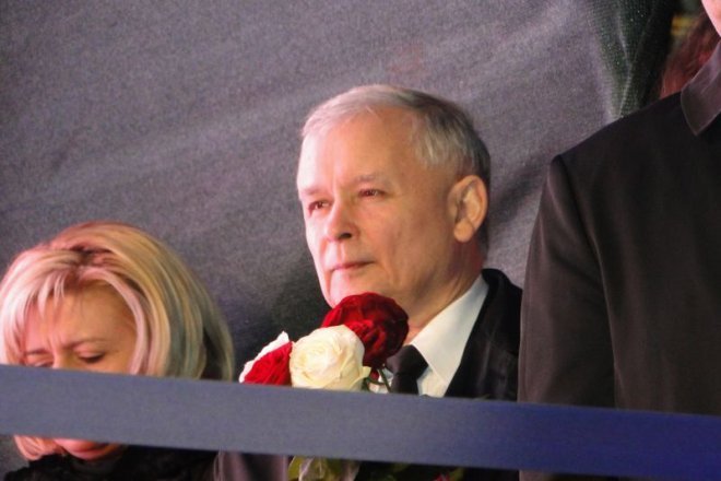 Obchody drugiej rocznicy katastrofy smoleńskiej - zdjęcie #2 - eOstroleka.pl