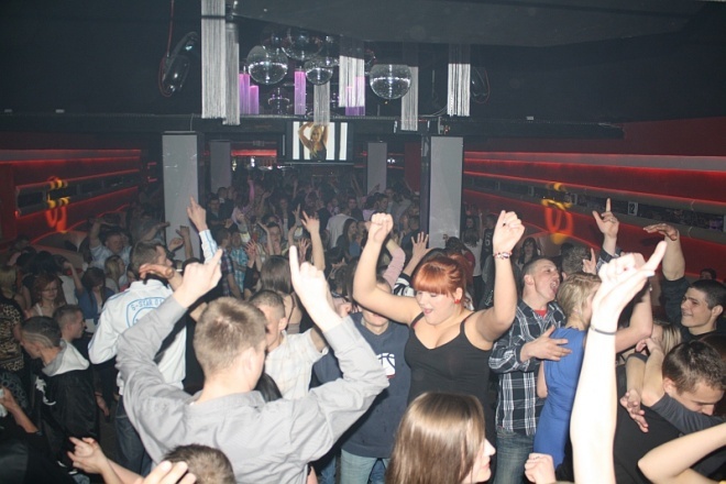 Otwarcie klubu Ibiza w Zalesiu [08.04.2012] - zdjęcie #2 - eOstroleka.pl