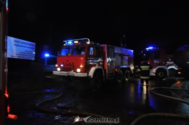 Pożar hurtowni Energas w Ostrołęce [16.IV.2012] - zdjęcie #9 - eOstroleka.pl