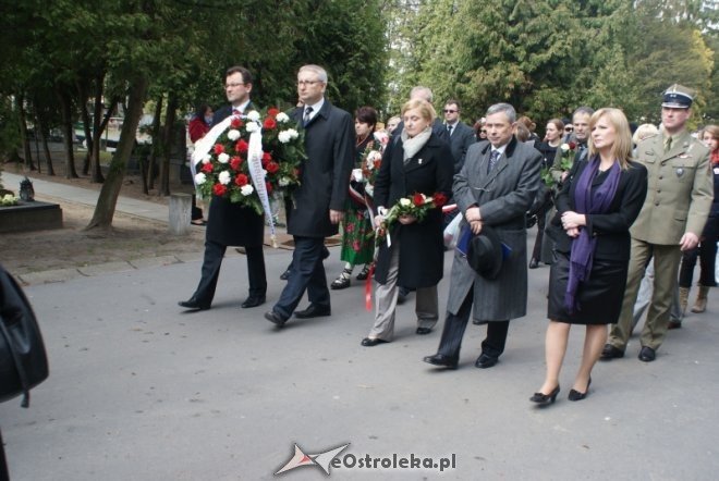 Ostrołęczanie na pogrzebie Barbary Szendzielarz, córki majora Łupaszki [17.IV.2012]  - zdjęcie #6 - eOstroleka.pl