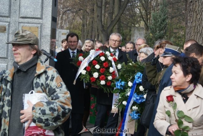 Ostrołęczanie na pogrzebie Barbary Szendzielarz, córki majora Łupaszki [17.IV.2012]  - zdjęcie #7 - eOstroleka.pl