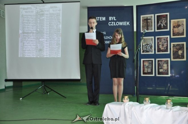 Uczniowie Szkoły Podstawowej nr 10 pamiętają o pomordowanych w Katyniu [18.IV.2012] - zdjęcie #4 - eOstroleka.pl