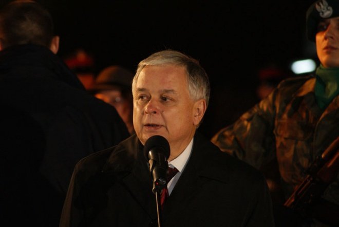 Odsłonięcie pomnika ku czci ofiar komunizmu - zdjęcie #24 - eOstroleka.pl