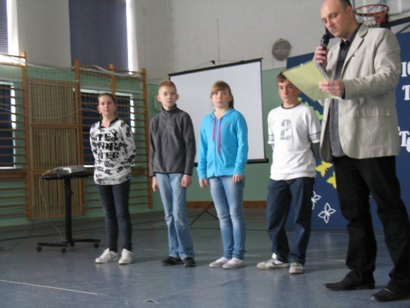 Dzień otwarty w Gimnazjum nr 4 [20.IV.2012]  - zdjęcie #2 - eOstroleka.pl