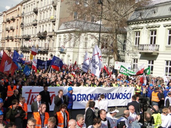 II Ogólnopolski Marsz w Obronie TV Trwam i Wolności Słowa  - zdjęcie #8 - eOstroleka.pl