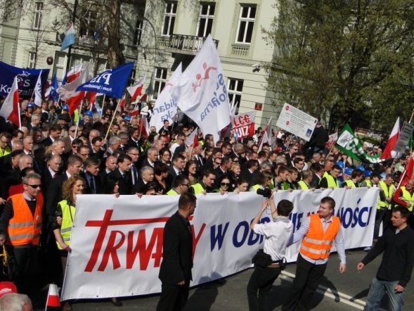 II Ogólnopolski Marsz w Obronie TV Trwam i Wolności Słowa  - zdjęcie #43 - eOstroleka.pl