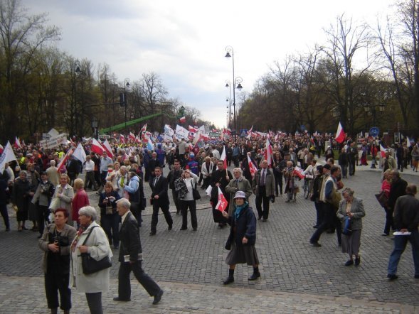 II Ogólnopolski Marsz w Obronie TV Trwam i Wolności Słowa  - zdjęcie #11 - eOstroleka.pl