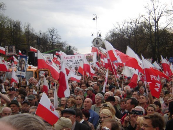 II Ogólnopolski Marsz w Obronie TV Trwam i Wolności Słowa  - zdjęcie #4 - eOstroleka.pl