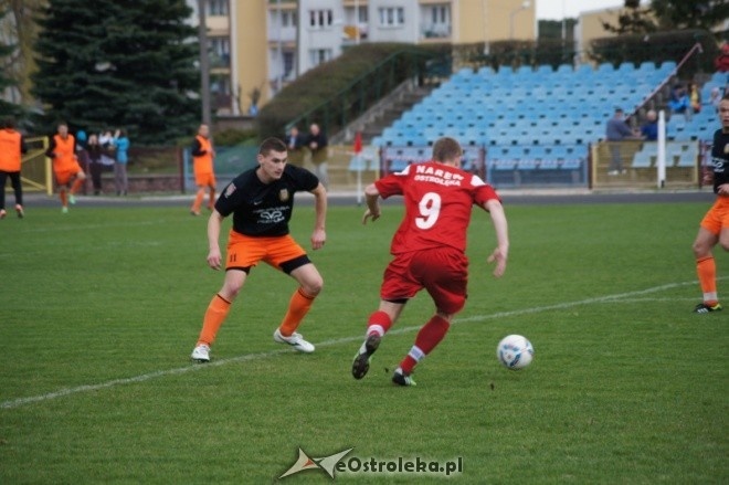 III liga: Narew Ostrołęka - Hutnik Warszawa 0:0 [21.04.2012] - zdjęcie #12 - eOstroleka.pl