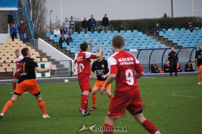 III liga: Narew Ostrołęka - Hutnik Warszawa 0:0 [21.04.2012] - zdjęcie #7 - eOstroleka.pl