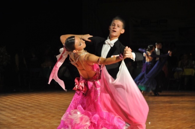 IX Ogólnopolski Turniej Tańca Towarzyskiego o Puchar Prezydenta Miasta Ostrołęki [21.04.2012] - zdjęcie #26 - eOstroleka.pl