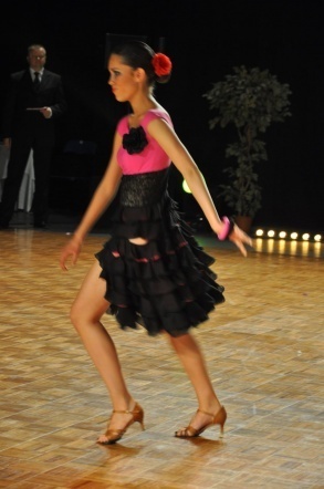 IX Ogólnopolski Turniej Tańca Towarzyskiego o Puchar Prezydenta Miasta Ostrołęki [21.04.2012] - zdjęcie #9 - eOstroleka.pl