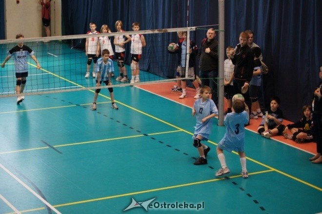 Turniej Minisiatkówki Kinder + Sport [22.04.2012] - zdjęcie #44 - eOstroleka.pl