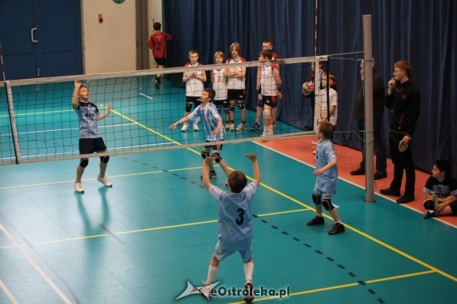 Turniej Minisiatkówki Kinder + Sport [22.04.2012] - zdjęcie #42 - eOstroleka.pl