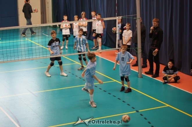 Turniej Minisiatkówki Kinder + Sport [22.04.2012] - zdjęcie #39 - eOstroleka.pl