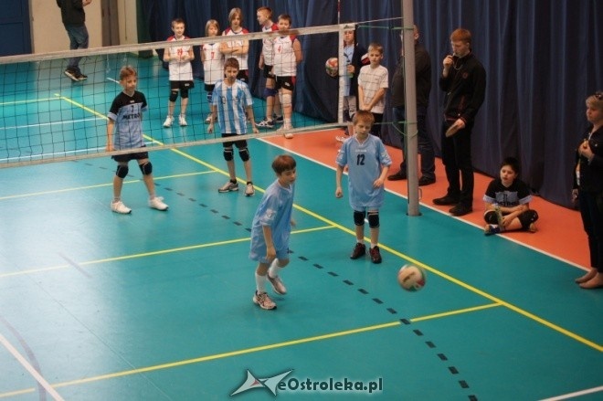 Turniej Minisiatkówki Kinder + Sport [22.04.2012] - zdjęcie #38 - eOstroleka.pl