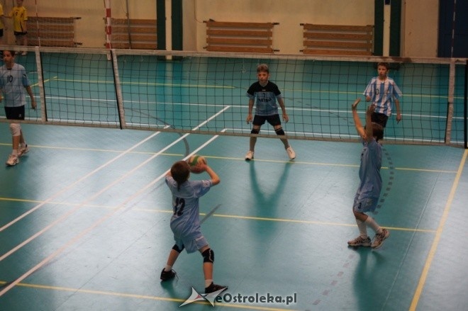Turniej Minisiatkówki Kinder + Sport [22.04.2012] - zdjęcie #37 - eOstroleka.pl