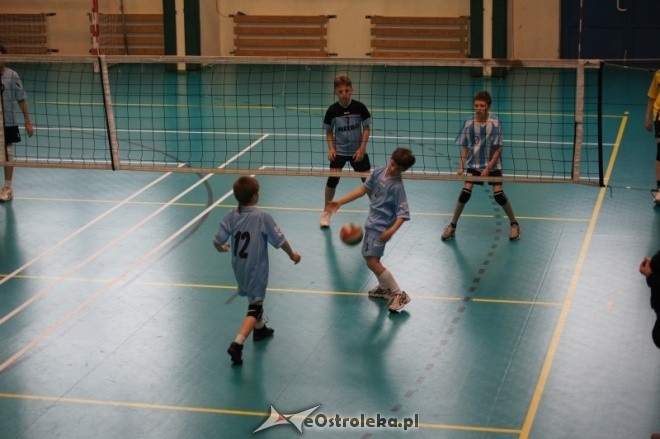 Turniej Minisiatkówki Kinder + Sport [22.04.2012] - zdjęcie #36 - eOstroleka.pl