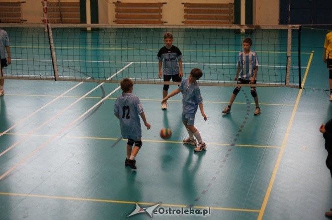 Turniej Minisiatkówki Kinder + Sport [22.04.2012] - zdjęcie #35 - eOstroleka.pl