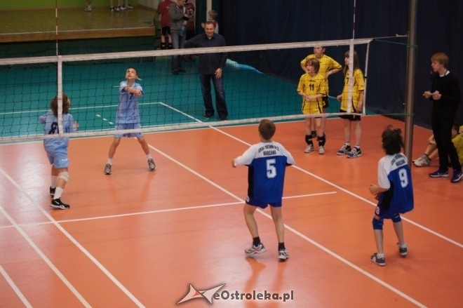 Turniej Minisiatkówki Kinder + Sport [22.04.2012] - zdjęcie #26 - eOstroleka.pl