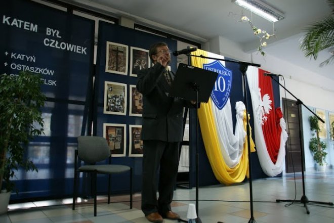 Spotkanie z Jackiem Pulikowskim w Ostrołęce [20.IV.2012] - zdjęcie #12 - eOstroleka.pl
