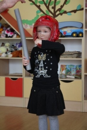 Pokaz MKKK w Przedszkolu nr. 17 w Ostrołęce [25.04.2012] - zdjęcie #3 - eOstroleka.pl